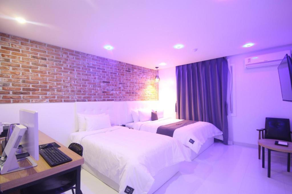 Gray Hotel Puszan Kültér fotó