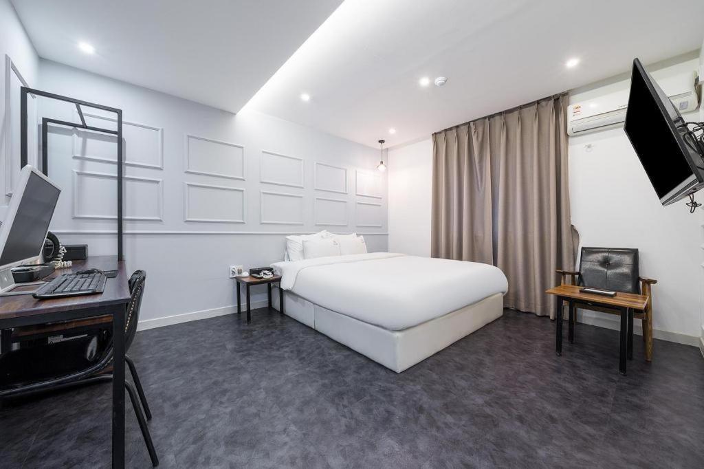 Gray Hotel Puszan Kültér fotó