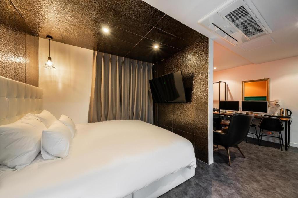 Gray Hotel Puszan Kültér fotó