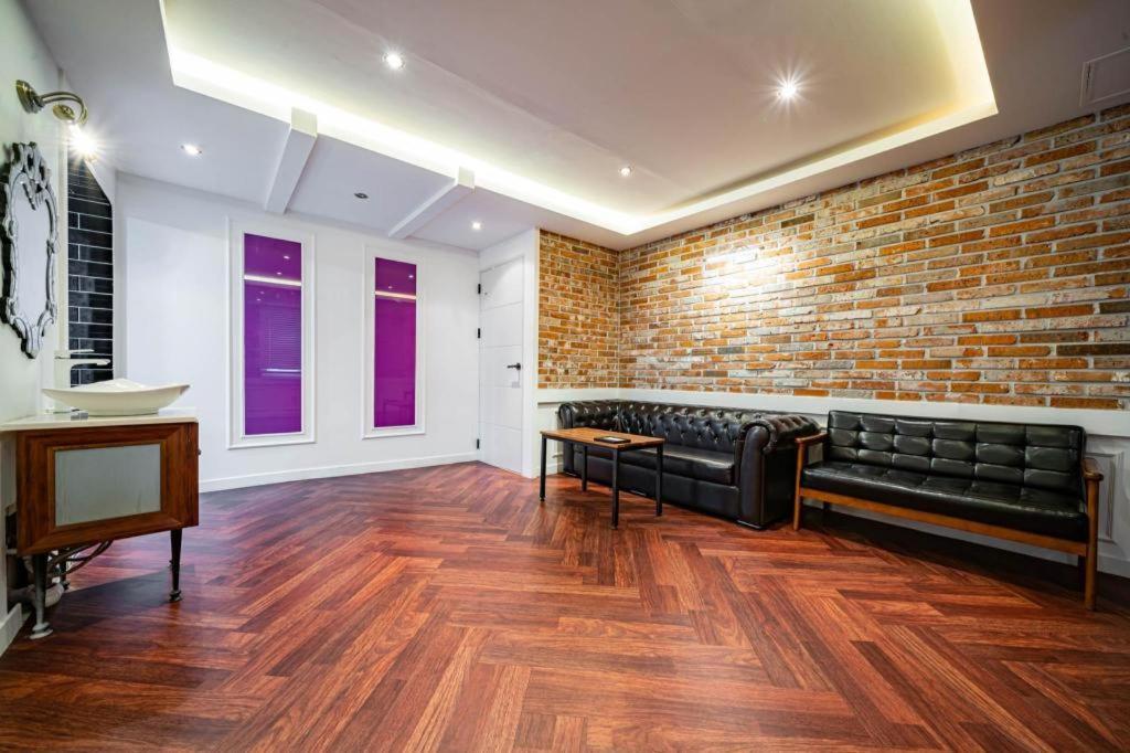 Gray Hotel Puszan Kültér fotó